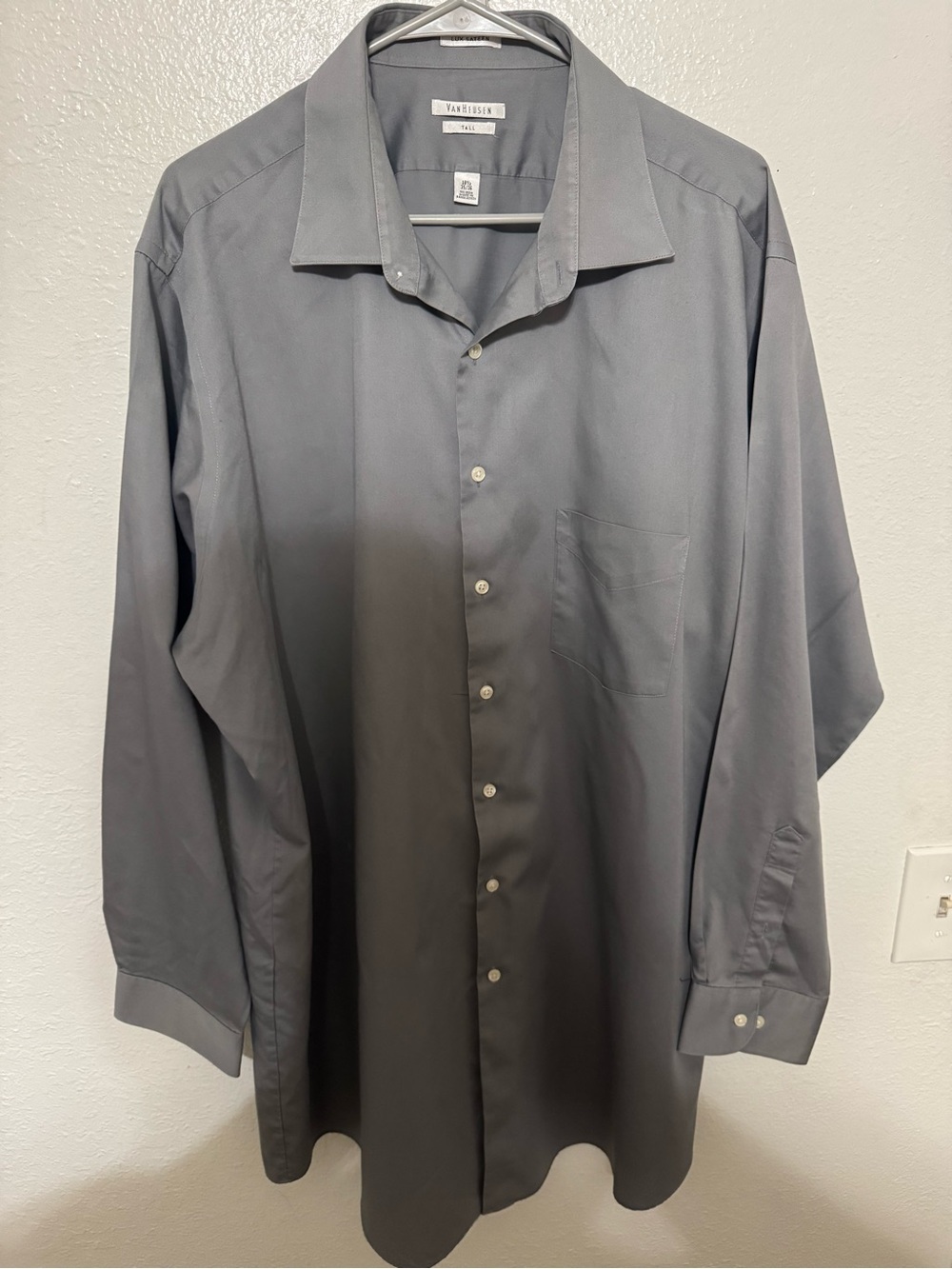 Van Heusen Shirt Men’s 2XL 18 1/2 35/36 Gray Cotton Tall Lux Sateen